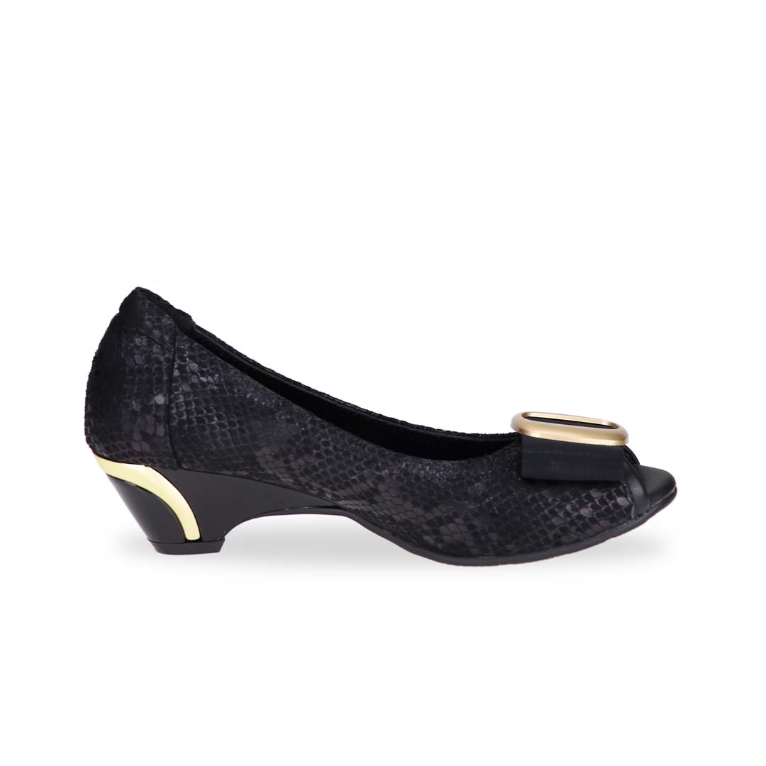 Side view of Thomas Chan's Vintage Print Pumps with Ribbon Buckle in black colour, with arch-support footbed.