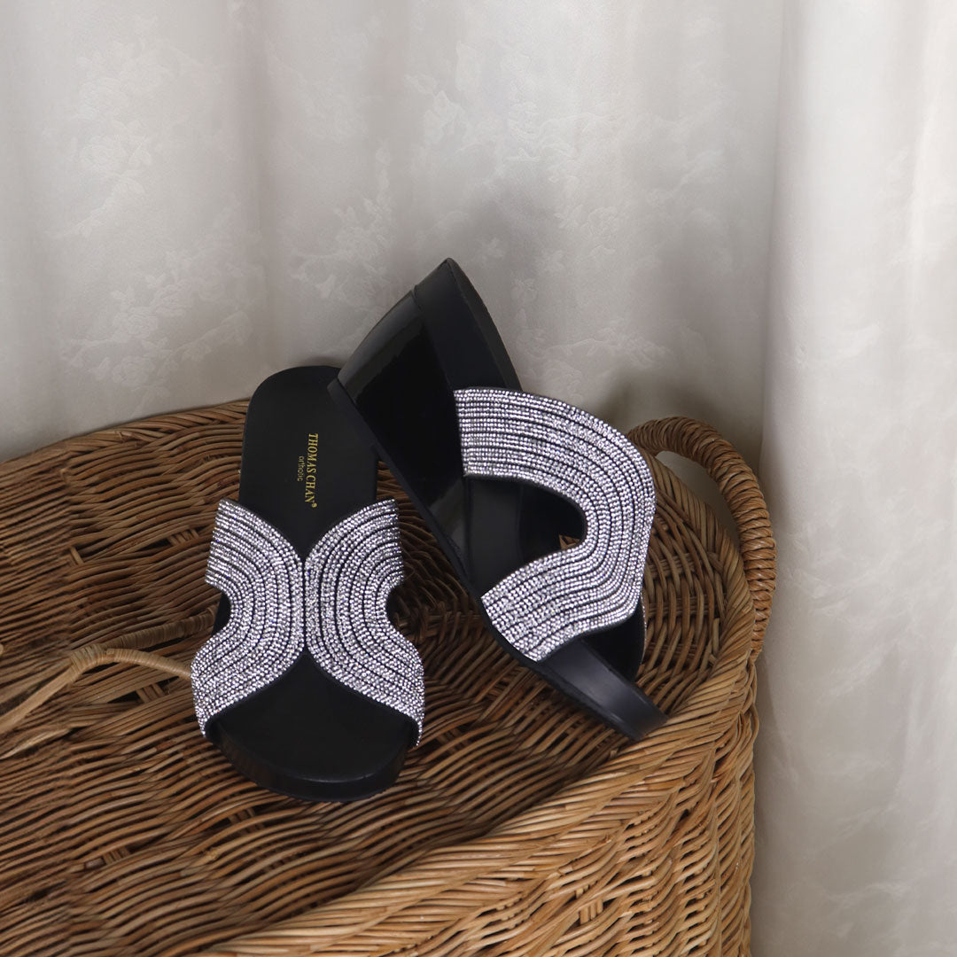 Thomas Chan luxury black diamond-detail wedge sandals: Perfect for upscale dinner events, providing both style and comfort.