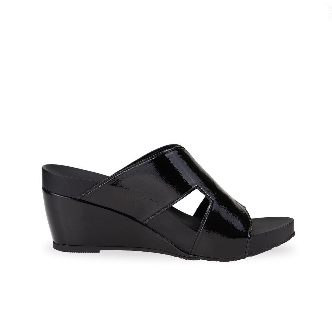 side view of Thomas Chan black colour simple elegant H strap comfortable wedge sandals