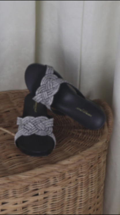 Diamond Knot-Decor Slide on Sandals